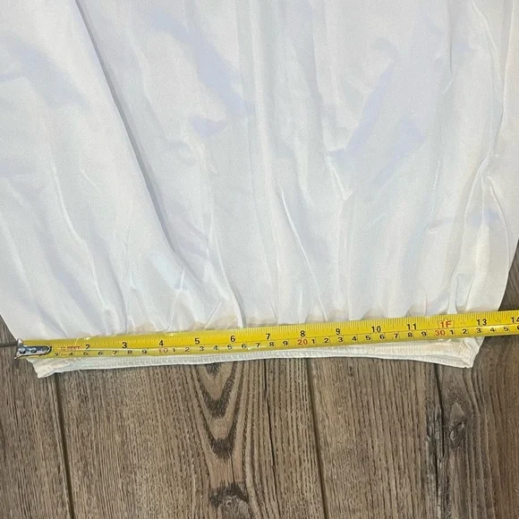 Vintage 70s/80s White Nylon Half Slip | Lace Hem | Made in Canada | Size M - Picture 5 of 5